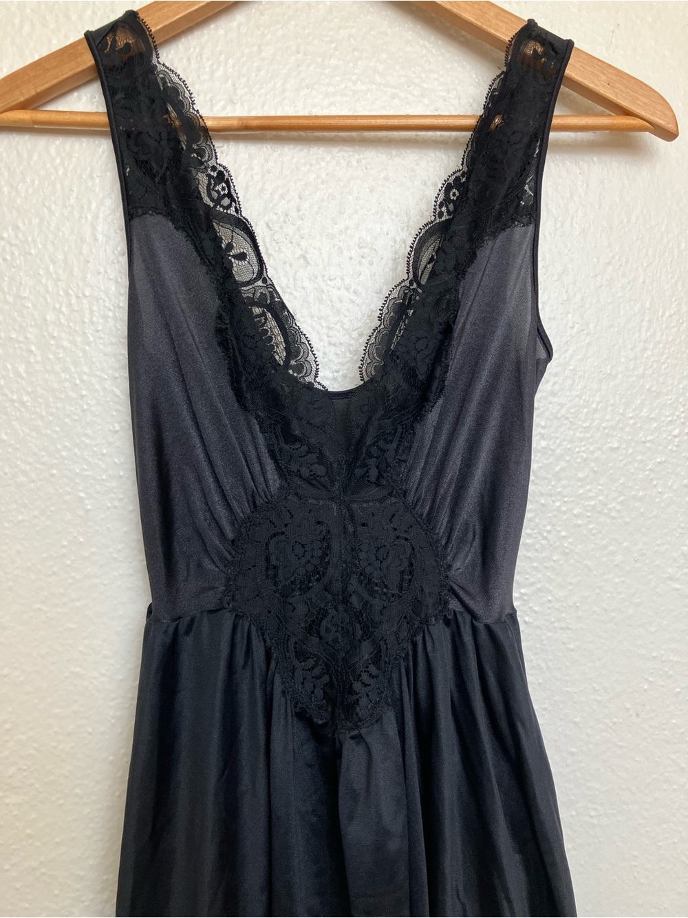Olga Full Sweep Nightgown Maxi Slip Dress Womens Sm Black Lace Satin 92280 Vtg